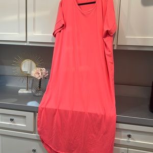 Boutique casual dress with pockets